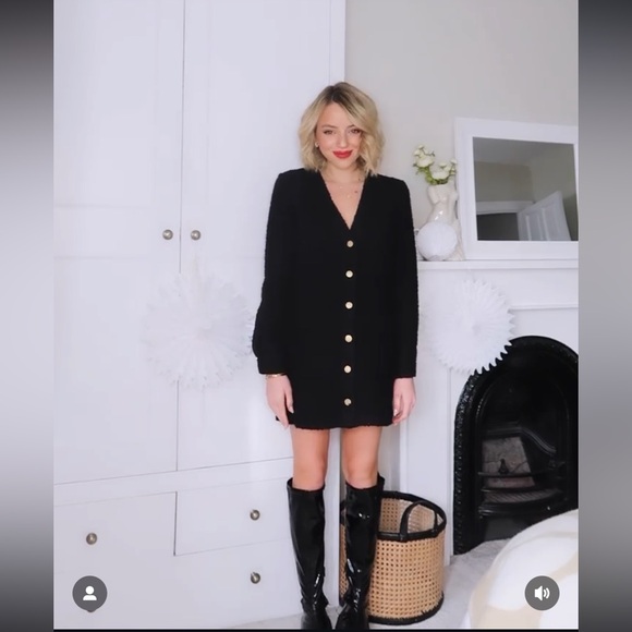 Zara black tweed like dress with gold buttons - Picture 2 of 6